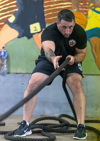 ES-43